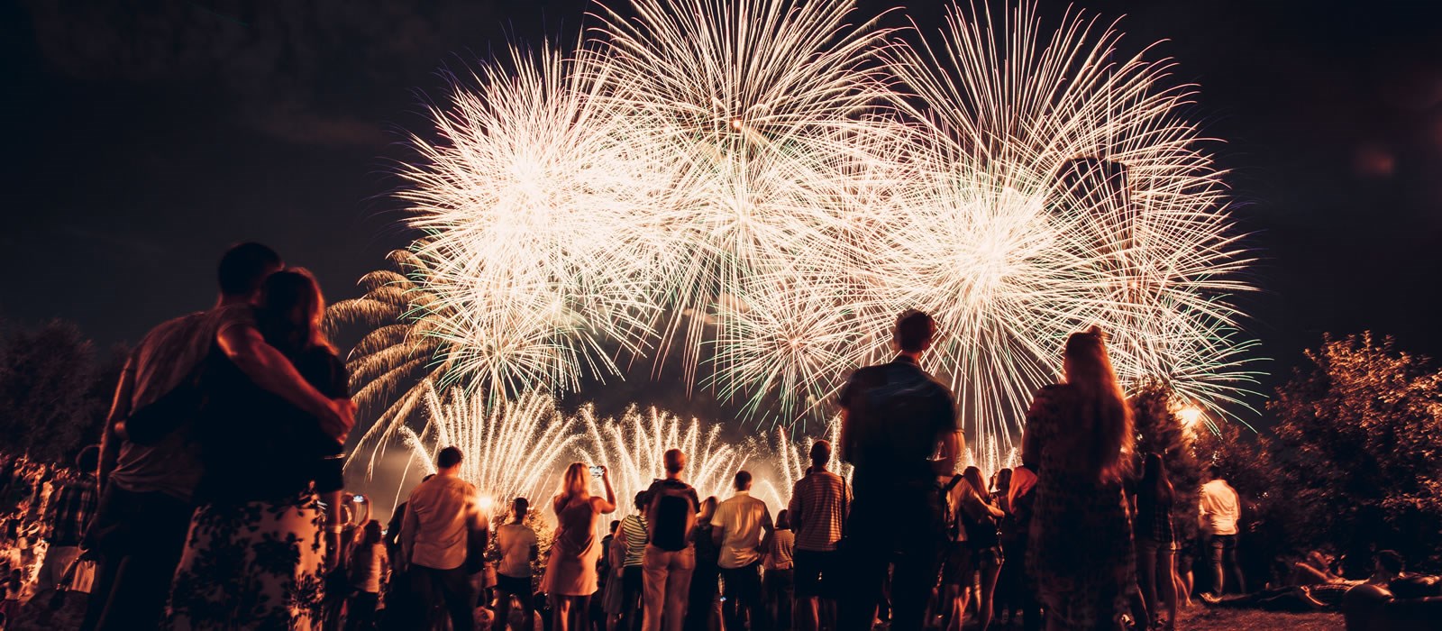 Valdivia: entre cervezas, música y fuegos artificiales